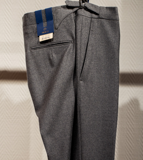 Pantalons-maurizio-massimino